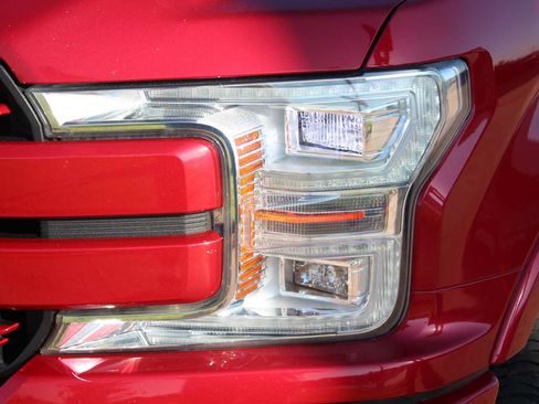 Used 2020 Ford F150 Lariat w/ Equipment Group 502A Luxury AWD/4WD image 5
