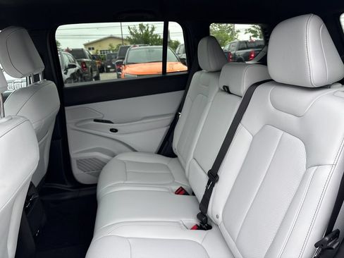 New 2026 Jeep Cherokee Limited AWD/4WD image 25