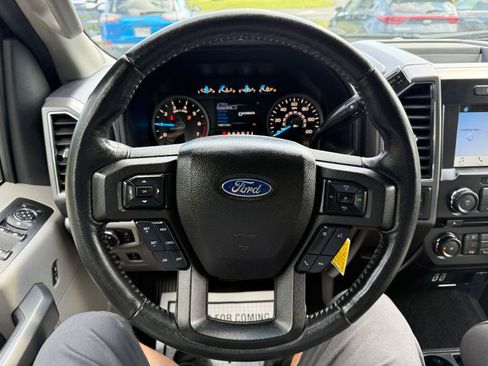 Used 2017 Ford F150 XLT w/ Equipment Group 302A Luxury image 13