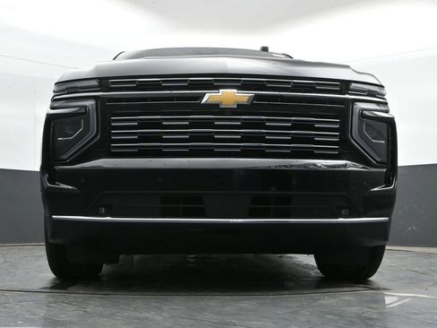 Used 2025 Chevrolet Tahoe High Country AWD/4WD image 45