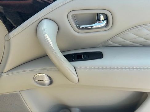 Used 2024 INFINITI QX80 Sensory w/ Cargo Package AWD/4WD image 29