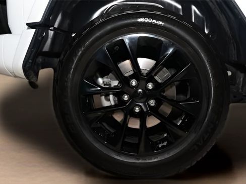 Used 2021 Jeep Wrangler Unlimited Sahara image 29