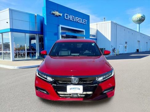 Used 2018 Honda Accord Sport image 9