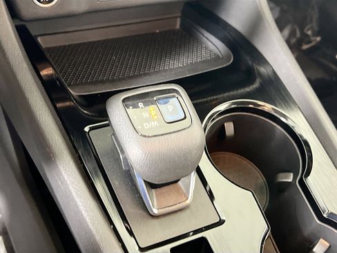 Used 2021 Nissan Rogue SV image 16