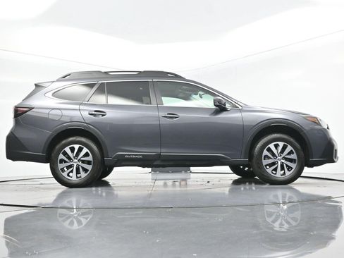 Used 2022 Subaru Outback Premium AWD/4WD image 41