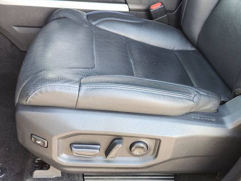 Used 2024 Toyota Tundra Platinum image 31