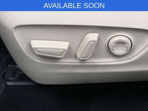 Used 2022 Toyota Highlander Limited AWD/4WD image 10
