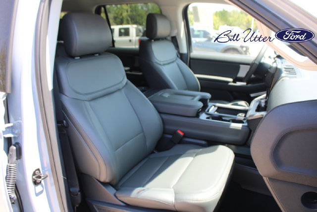 New 2027 Ford Expedition Max Active RWD image 6