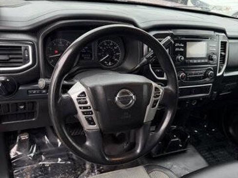 Used 2018 Nissan Titan S w/ GAWR Package image 12