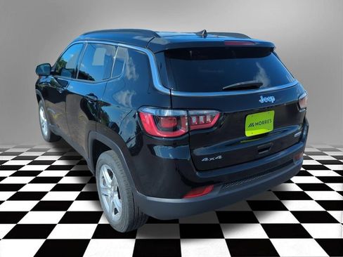 Used 2024 Jeep Compass Latitude AWD/4WD image 5