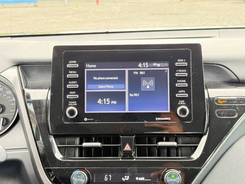 Used 2021 Toyota Camry SE image 20