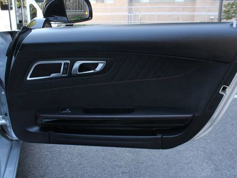 Used 2016 Mercedes-Benz AMG GT S image 24