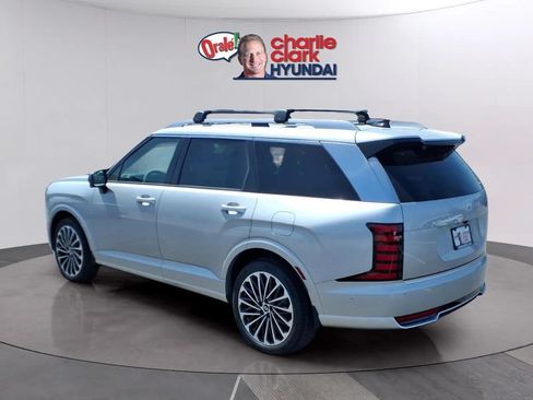 New 2026 Hyundai Palisade Calligraphy FWD image 3
