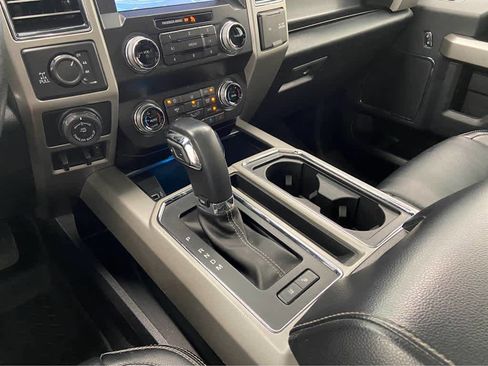 Used 2019 Ford F150 Lariat w/ Equipment Group 502A Luxury image 34