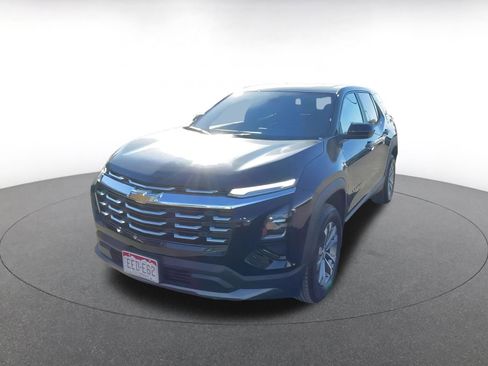 Used 2025 Chevrolet Equinox LT image 7