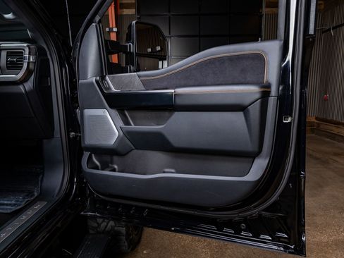 Used 2024 Ford F350 Platinum w/ FX4 Off-Road Package image 37