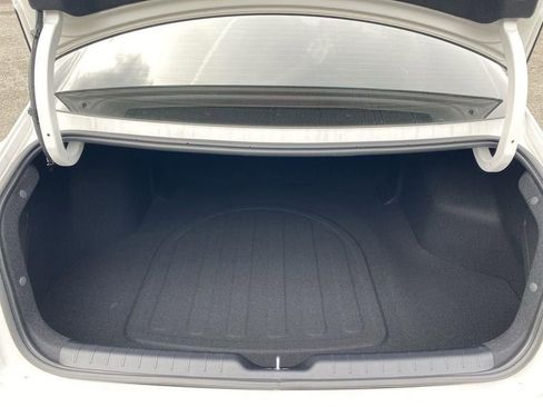 New 2025 Kia K4 FWD image 18