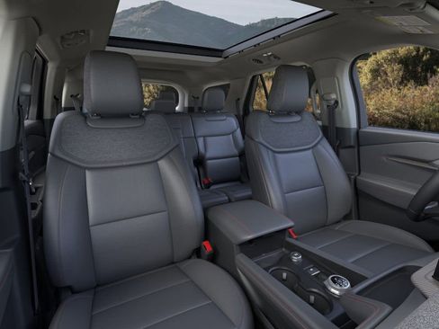 New 2026 Ford Explorer Active w/ Active Comfort Package image 10