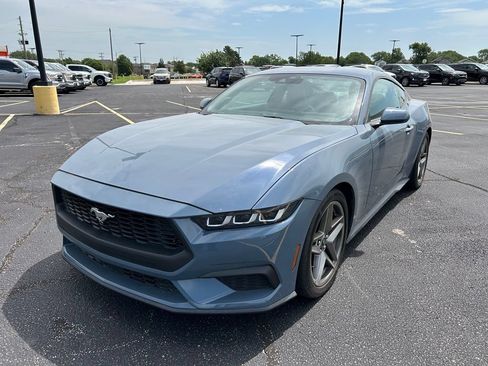 Used 2024 Ford Mustang Coupe RWD image 7