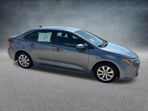 Used 2024 Toyota Corolla LE FWD image 9