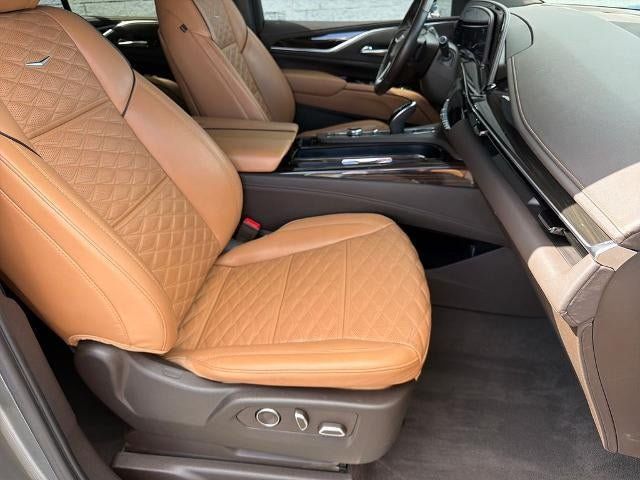 Used 2021 Cadillac Escalade Sport w/ Driver Assist Tech Package AWD/4WD image 13