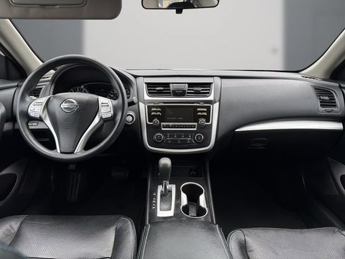 Used 2016 Nissan Altima 2.5 S w/ Power Driver Seat Package FWD image 14