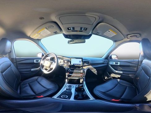 Used 2022 Ford Explorer Limited w/ Equipment Group 301A image 37