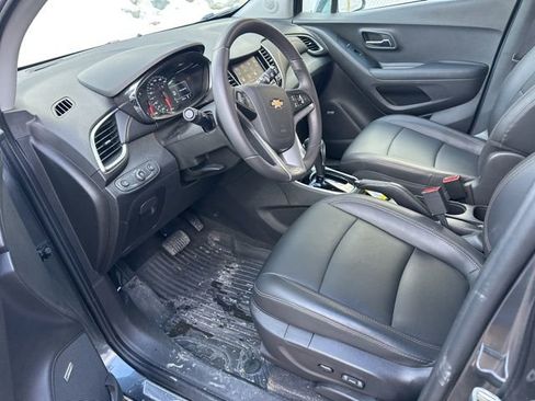 Used 2020 Chevrolet Trax Premier w/ LPO, Cargo Package image 9