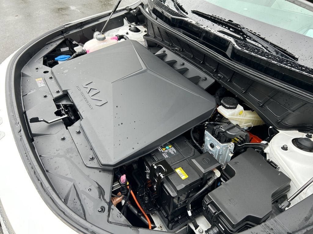 Used 2023 Kia Niro Wave FWD image 30
