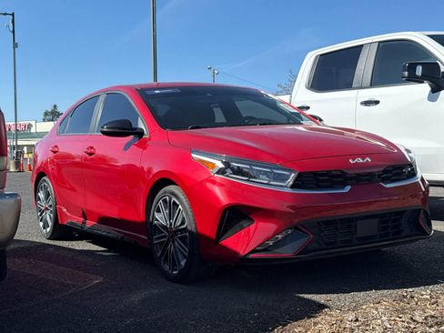 Used 2023 Kia Forte GT FWD image 3