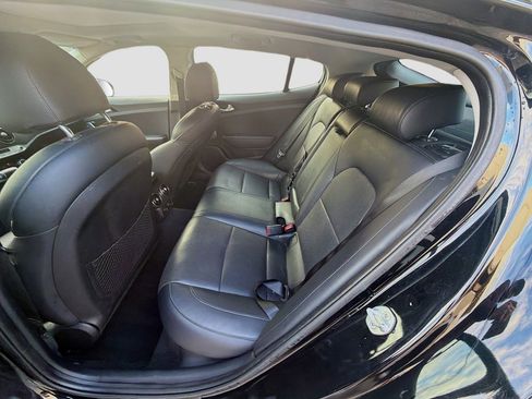 Used 2018 Kia Stinger Premium image 24