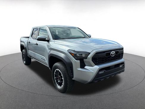 Used 2025 Toyota Tacoma TRD Off-Road AWD/4WD image 1