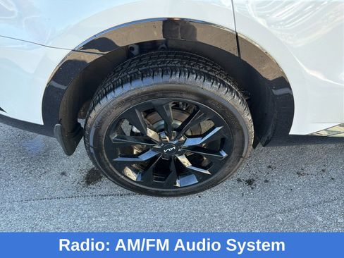 Used 2023 Kia Sorento SX image 26