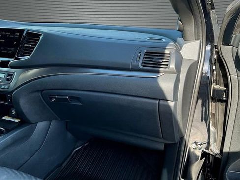 Used 2023 Honda Passport EX-L image 26