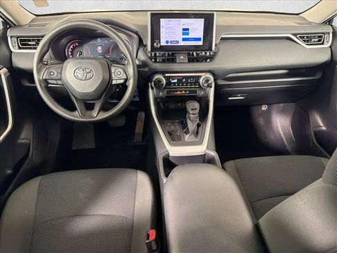 Used 2025 Toyota RAV4 LE FWD image 22