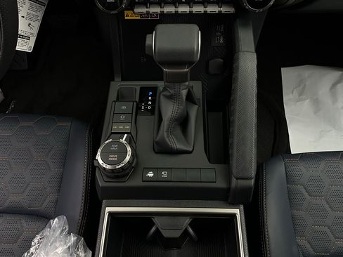 New 2026 Toyota 4Runner 4WD image 17