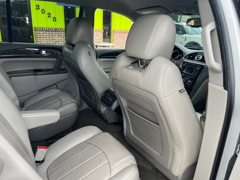 Used 2017 Buick Enclave Premium AWD/4WD image 30