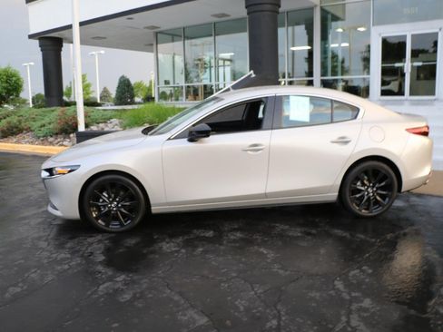 Certified 2025 MAZDA MAZDA3 s FWD image 2
