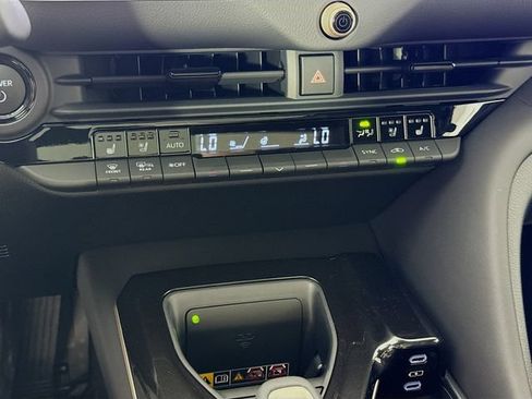 New 2026 Toyota Crown Signia AWD/4WD image 15