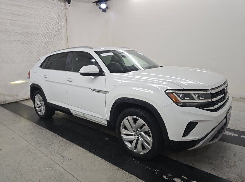 Used 2020 Volkswagen Atlas Cross Sport SE w/ Panoramic Sunroof Package AWD/4WD image 1