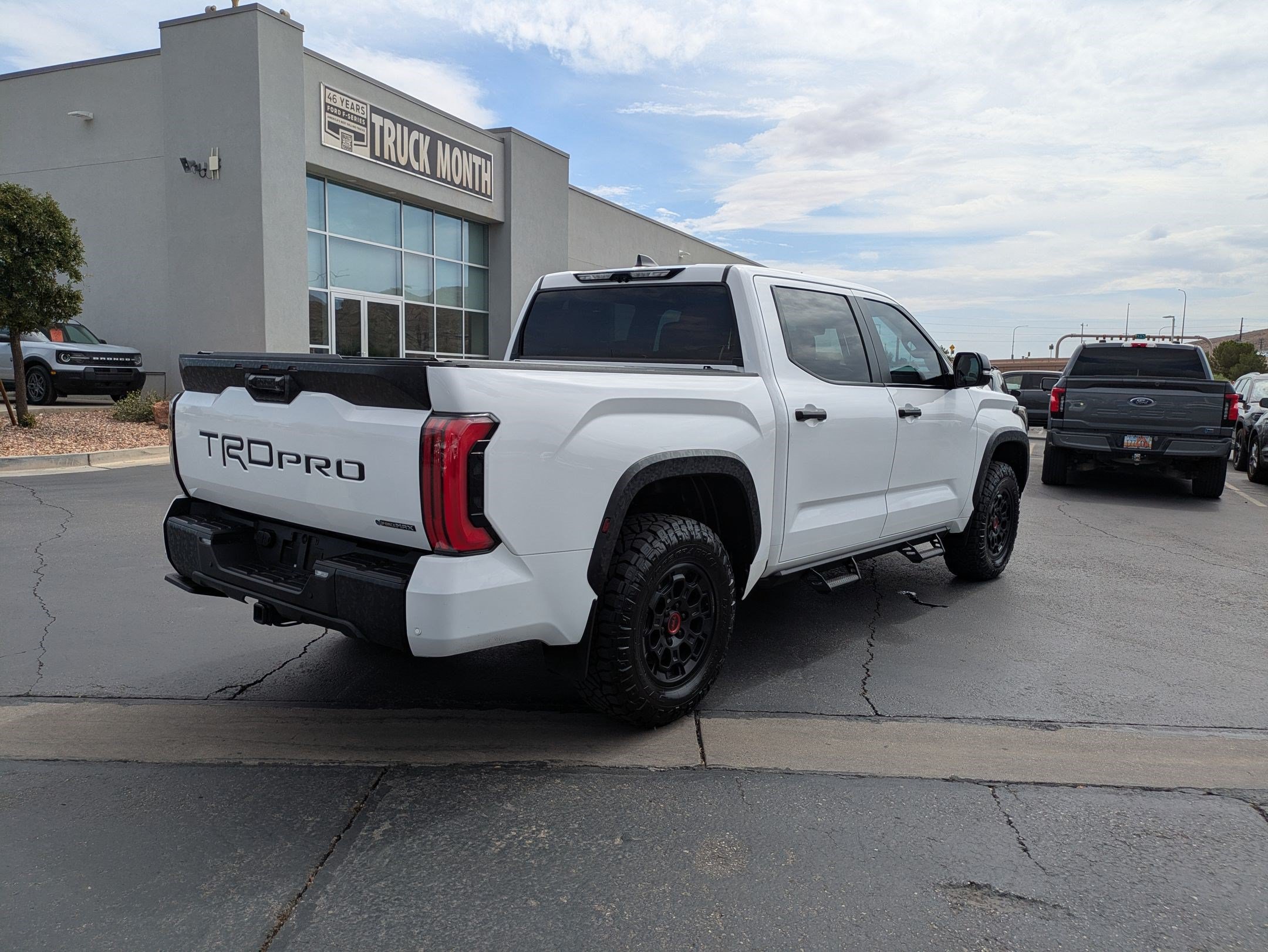 Used 2025 Toyota Tundra TRD Pro AWD/4WD image 3