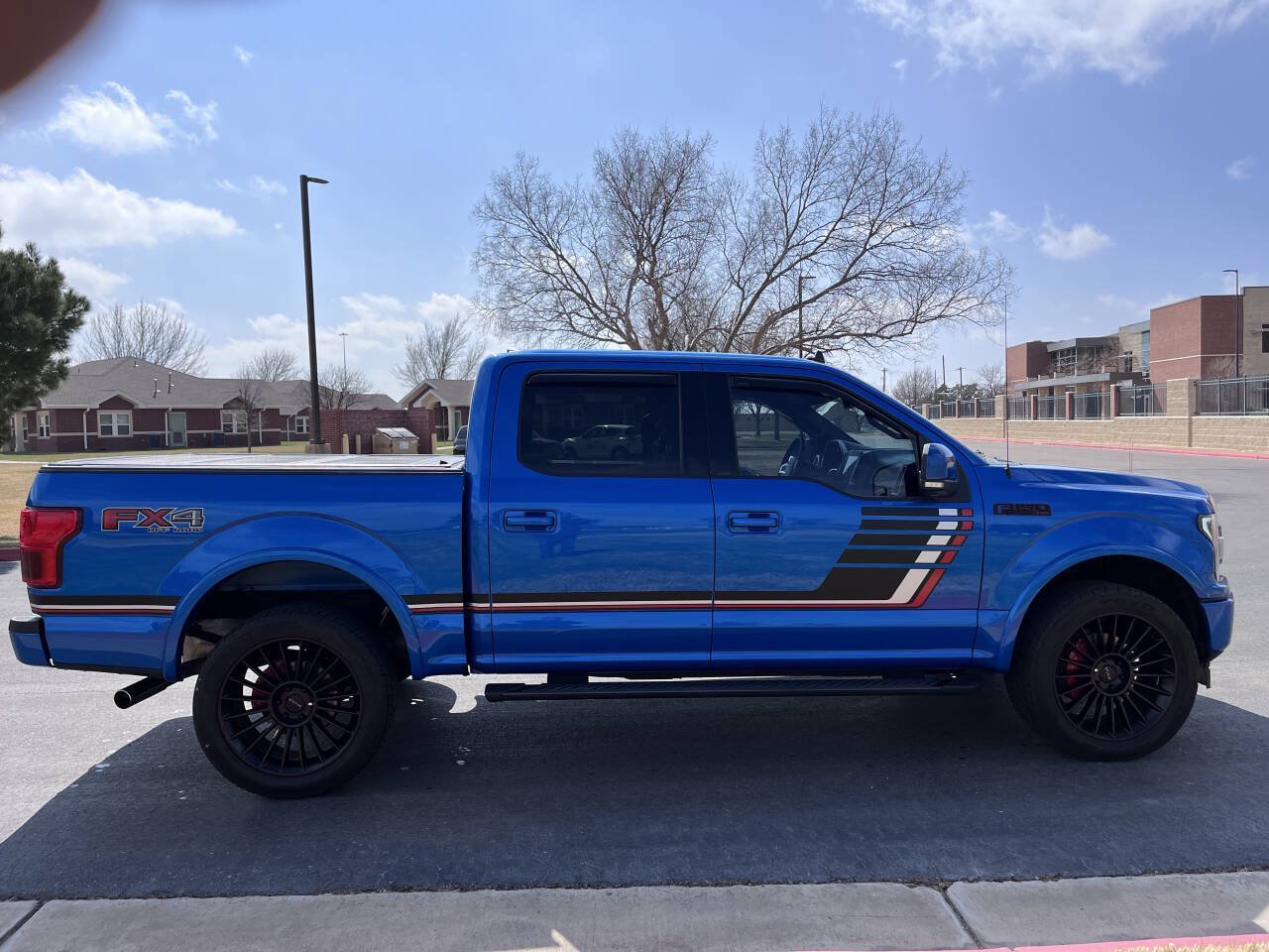 Used 2019 Ford F150 XLT w/ Equipment Group 302A Luxury AWD/4WD image 8