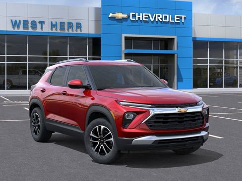 Used 2026 Chevrolet TrailBlazer LT w/ LT Cold Weather Package AWD/4WD image 7