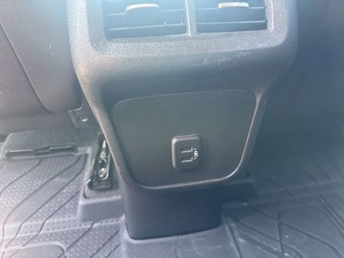 Certified 2023 Chevrolet Equinox LT FWD image 27