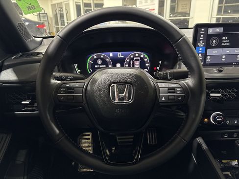 Used 2025 Honda Accord Sport image 14