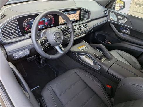 Used 2026 Mercedes-Benz GLS 450 4MATIC image 3