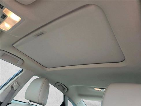 Used 2014 Toyota Avalon XLE Touring FWD image 8