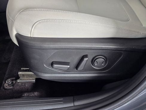 Used 2025 Hyundai Tucson SEL FWD image 18