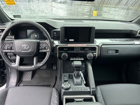 New 2025 Toyota Tacoma SR5 image 12