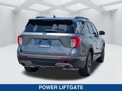 Certified 2022 Ford Explorer XLT w/ Equipment Group 202A RWD image 5